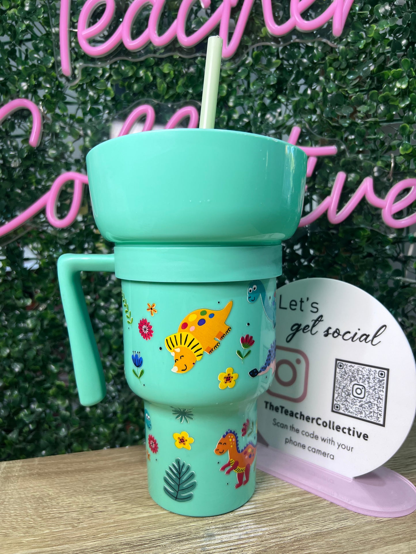 Snack cup