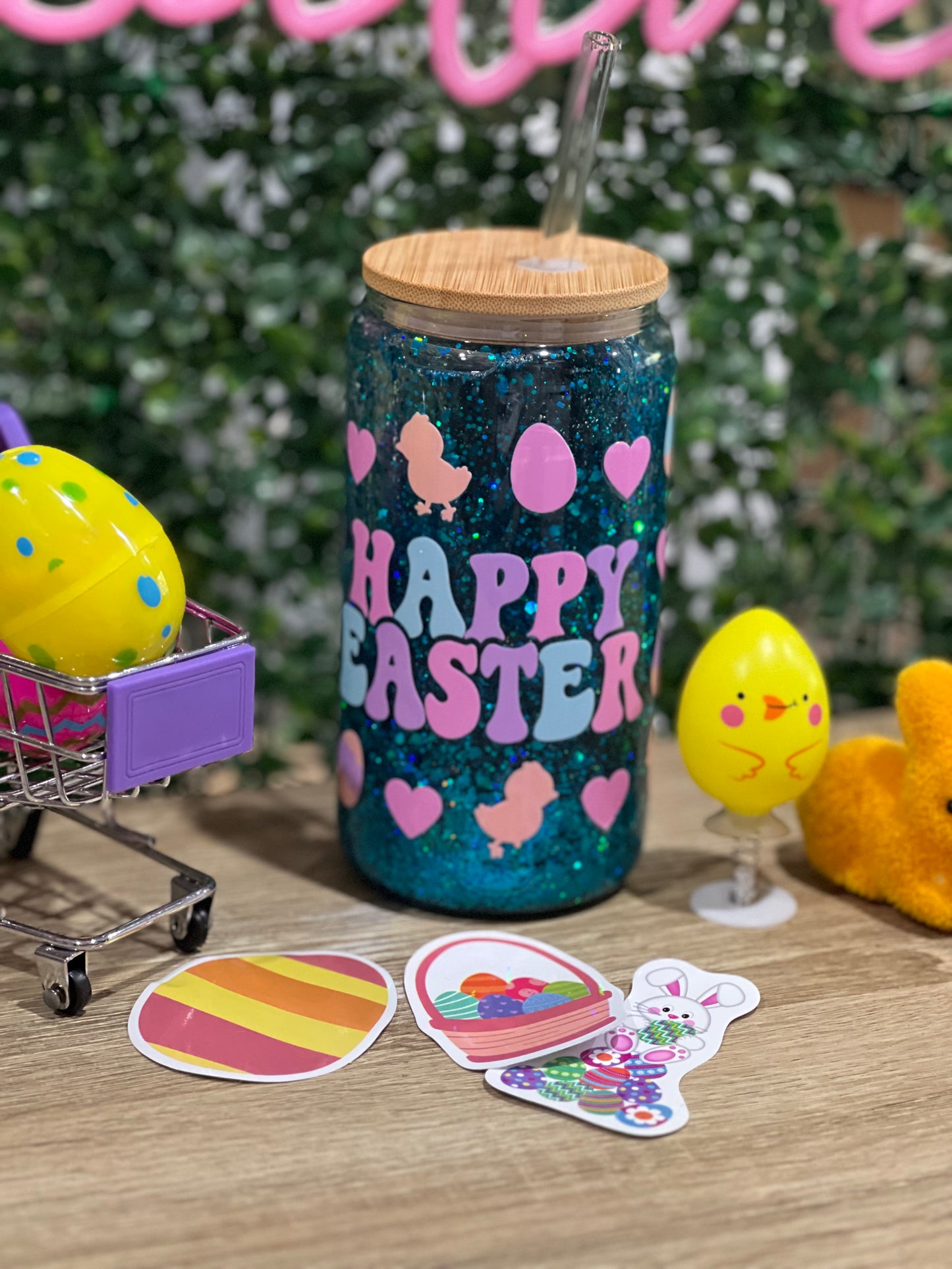 16oz Glass Easter Snow Globe Tumbler