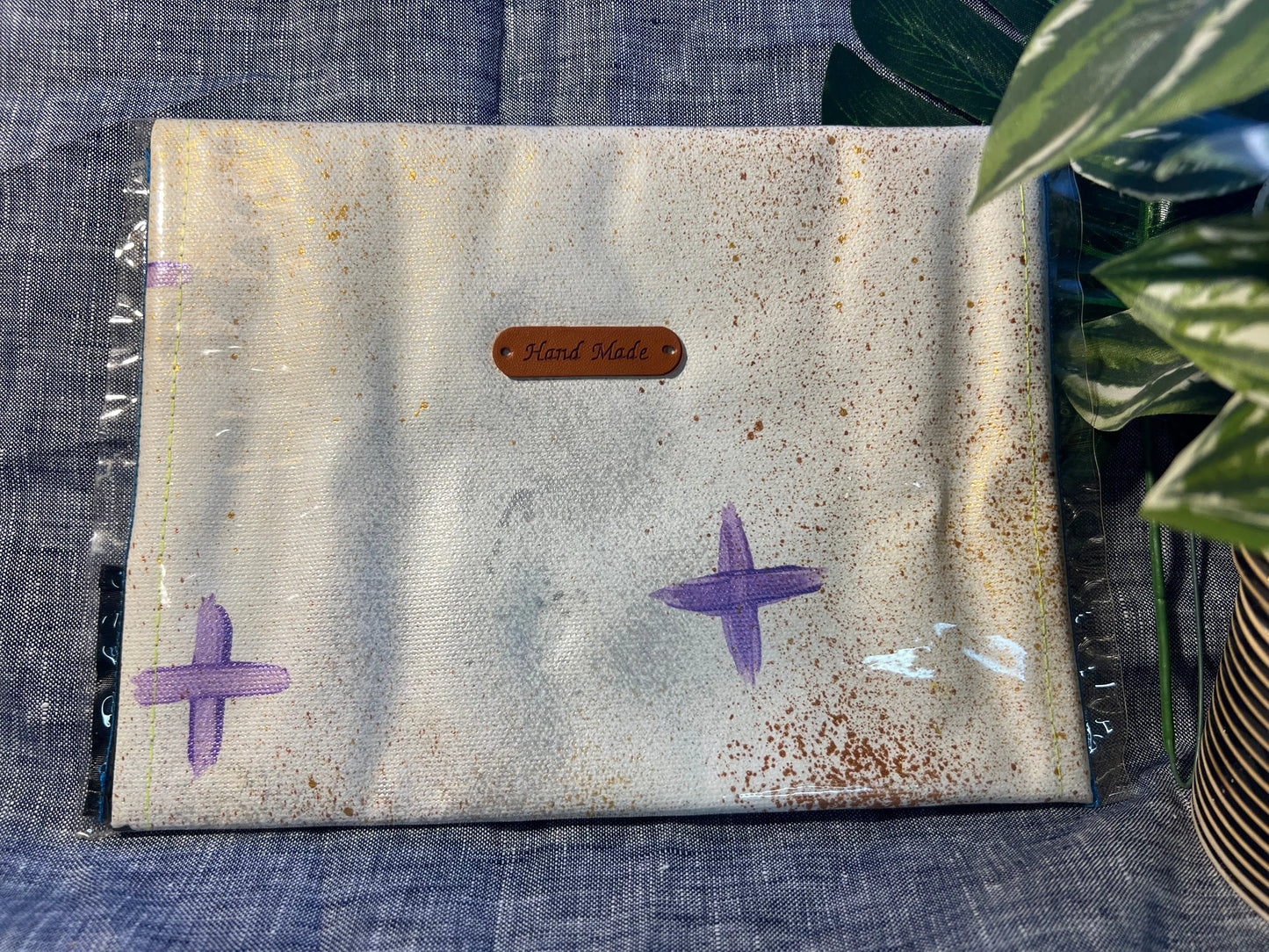 𝑀𝑒𝑑𝑖𝑢𝑚 𝐶𝑎𝑛𝑣𝑎𝑠 𝐶𝑙𝑢𝑡𝑐ℎ Simply Cuteness - Jewellery & Clutches