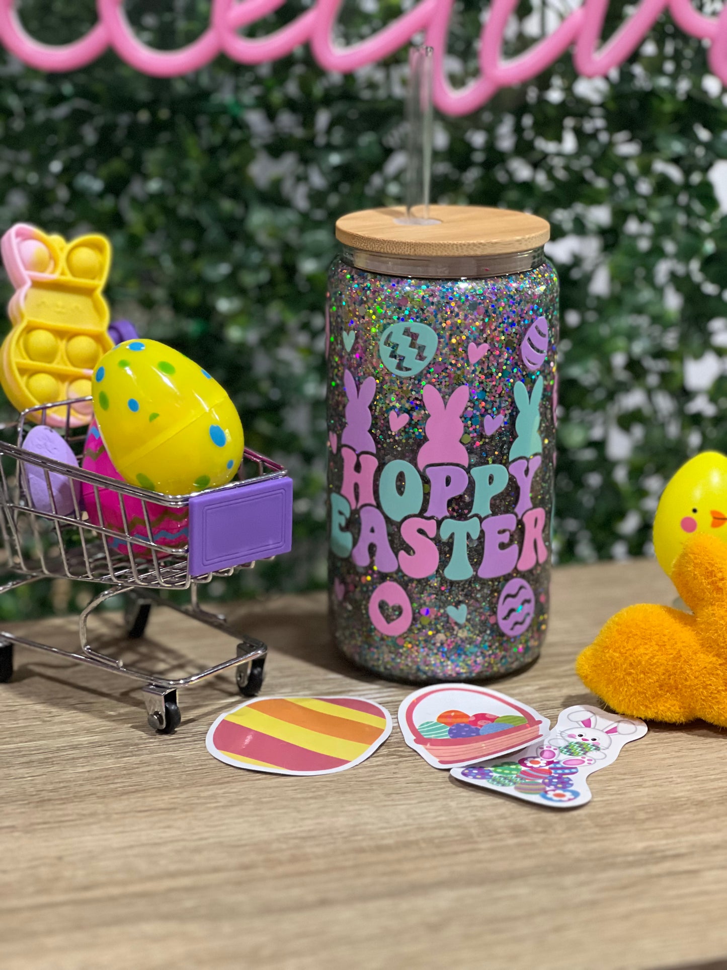 16oz Glass Easter Snow Globe Tumbler