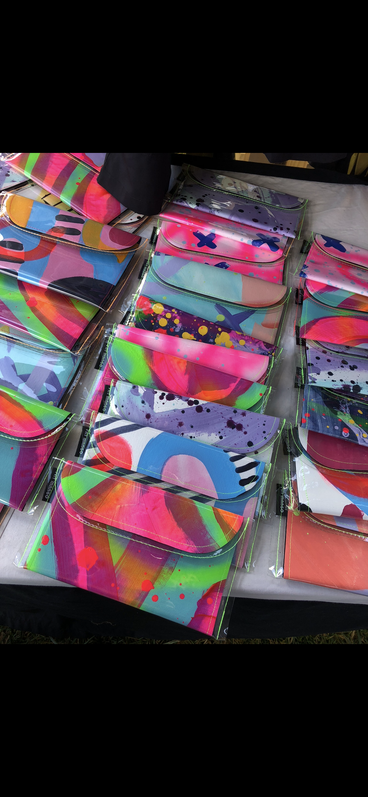 Wholesale clutch bags