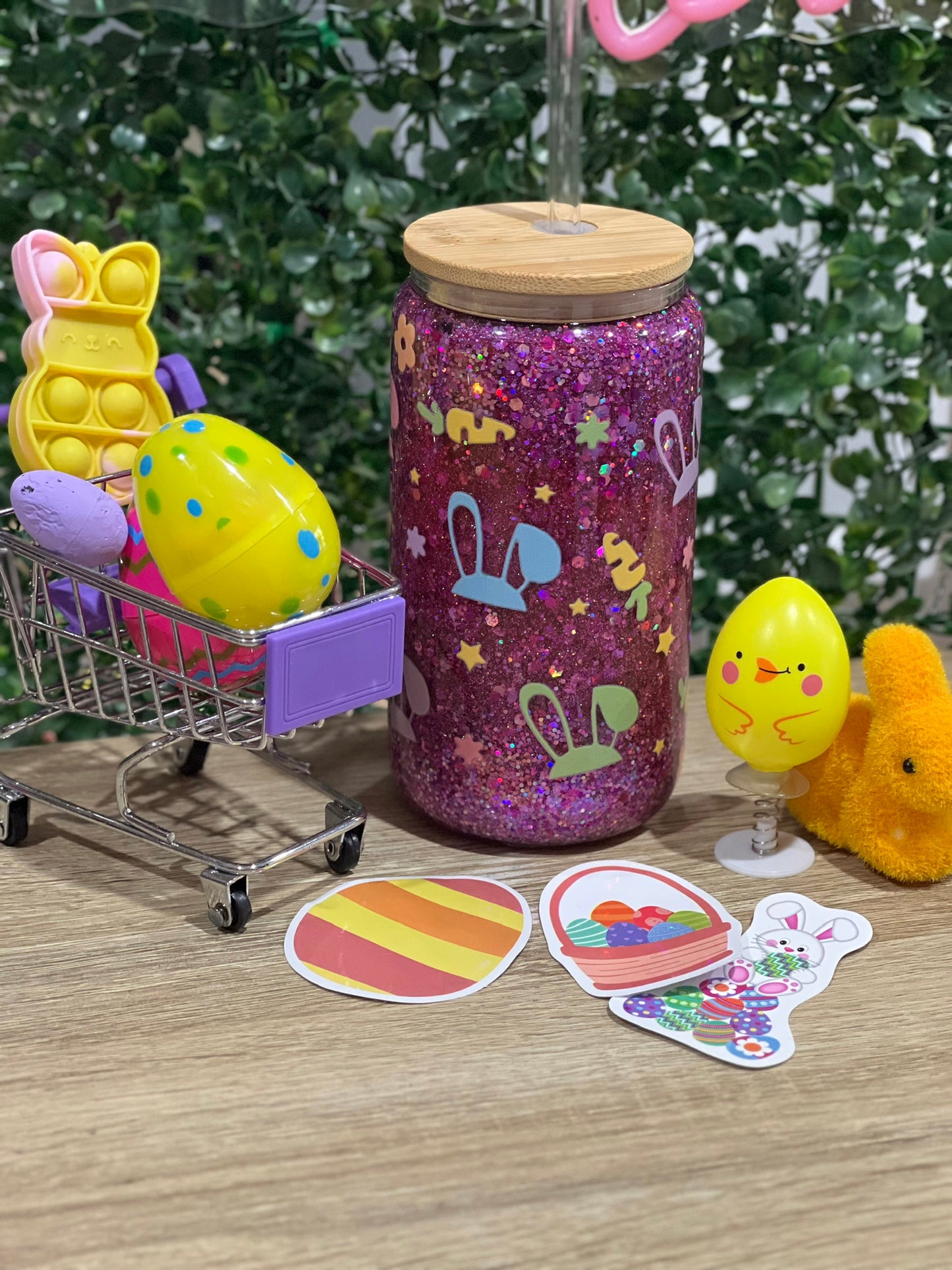 16oz Glass Easter Snow Globe Tumbler