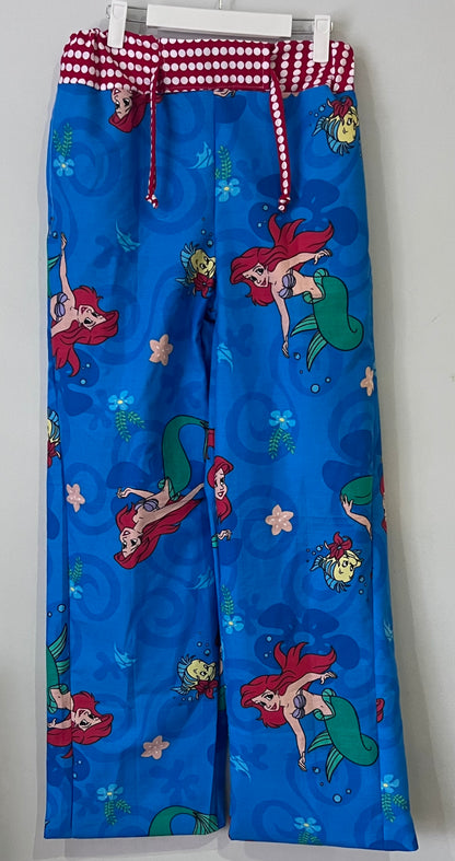 Little 🧜‍♀️ pants - size 10