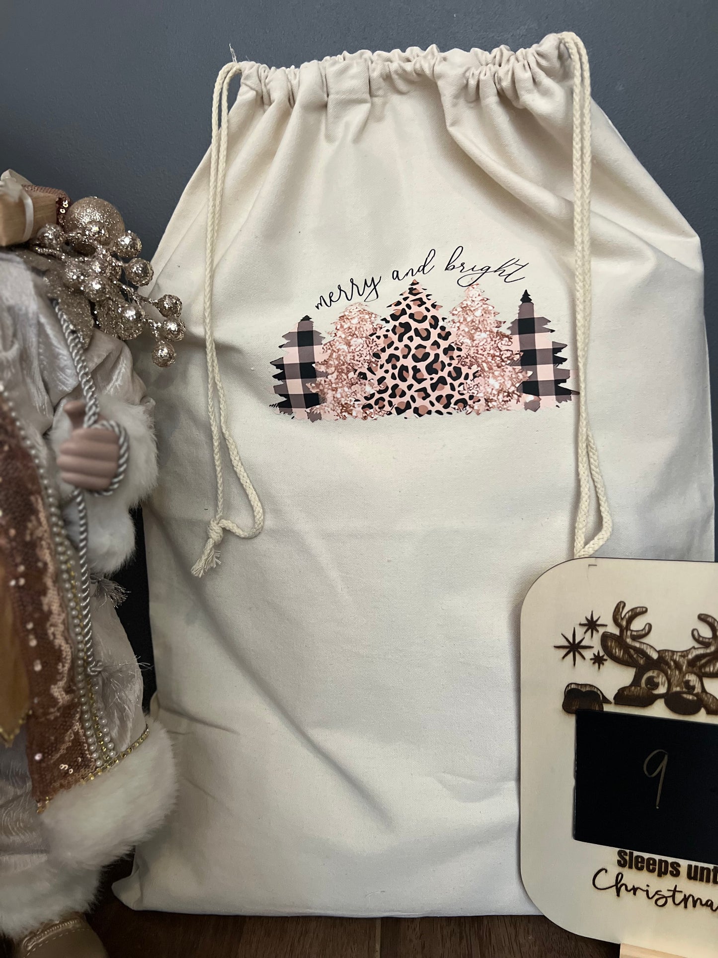 🌸 Merry & Bright Leopard Glitter Trees – pastel and modern with a hint of sparkle.