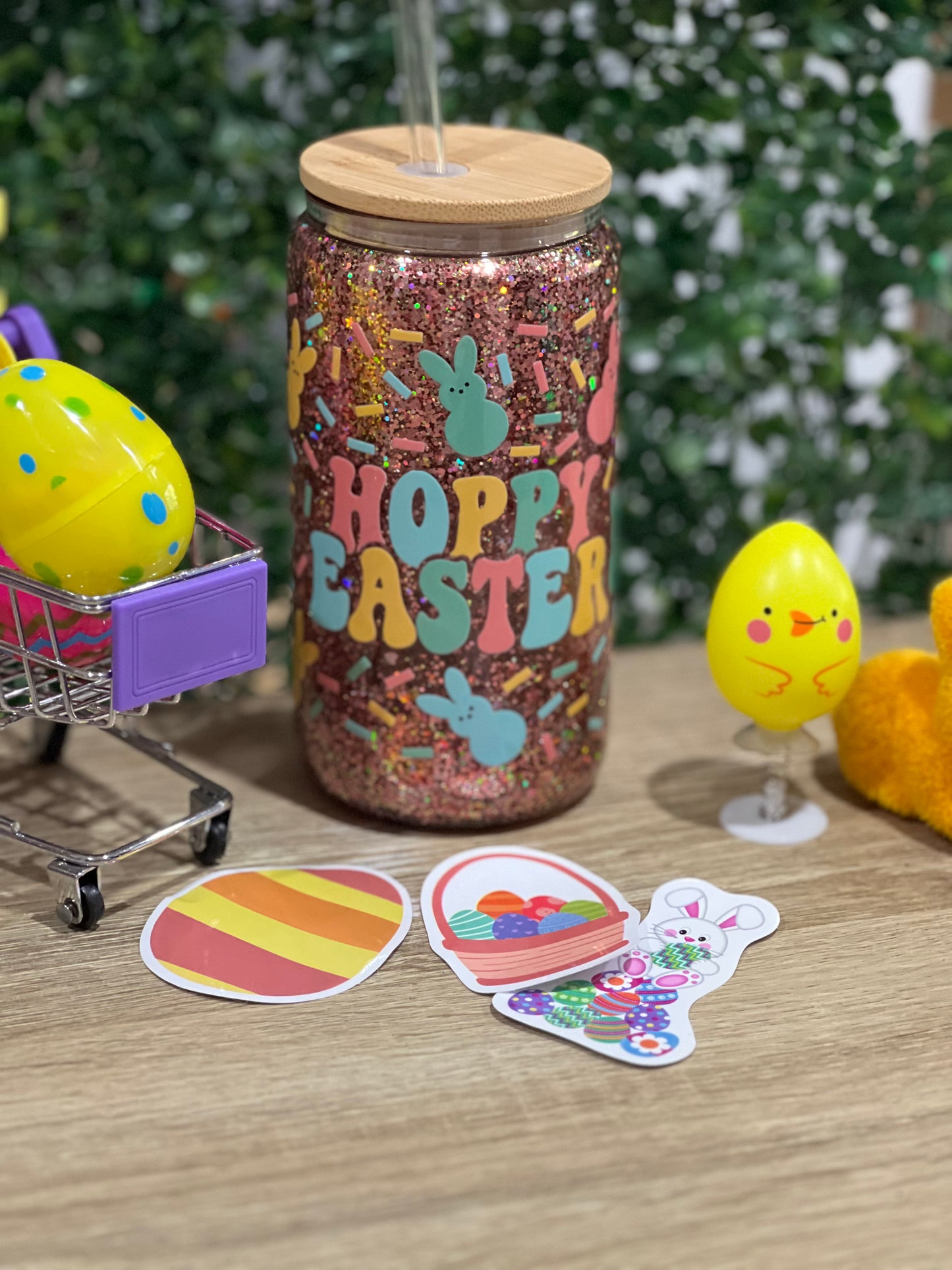 16oz Glass Easter Snow Globe Tumbler