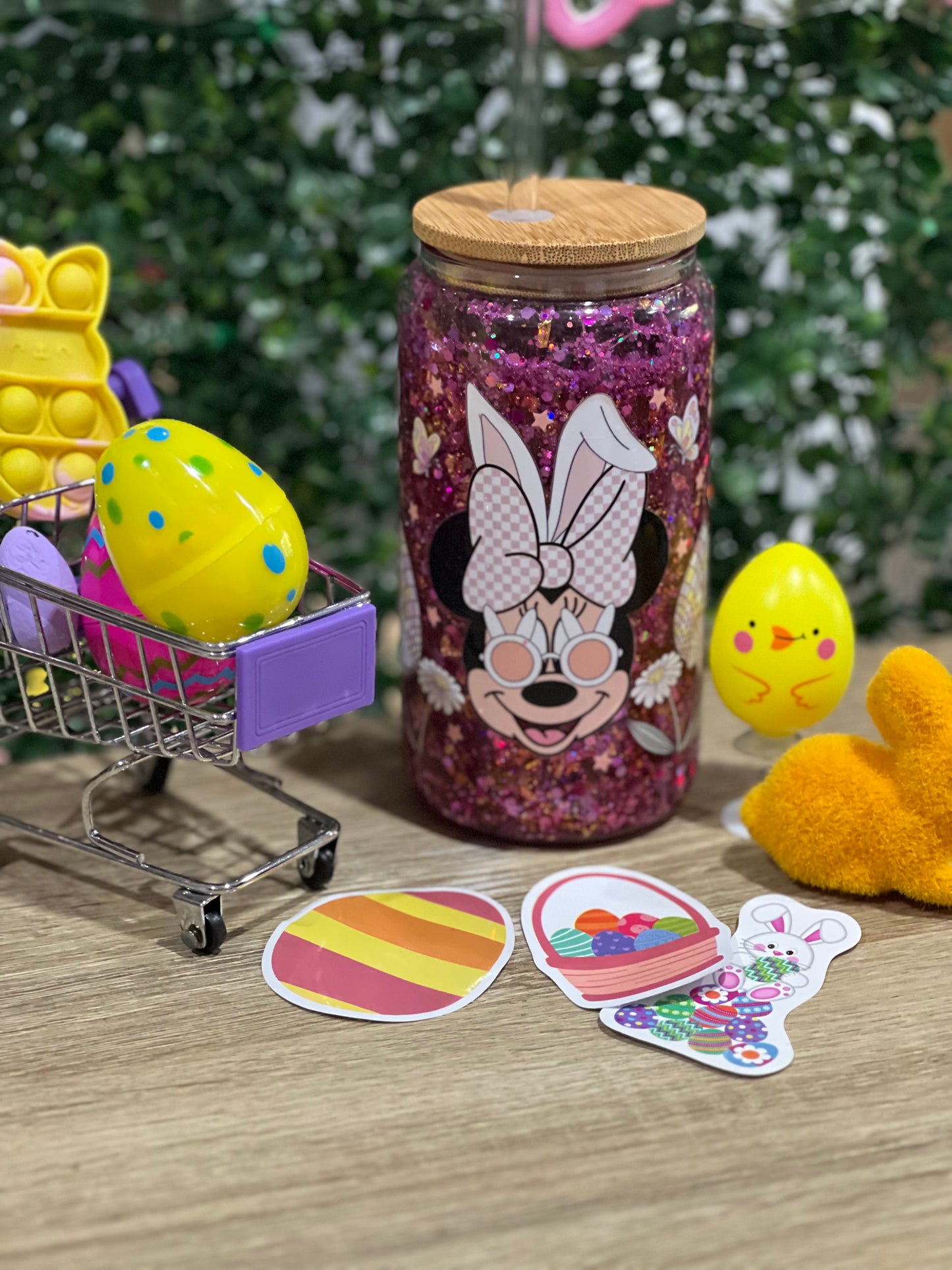 16oz Glass Easter Snow Globe Tumbler