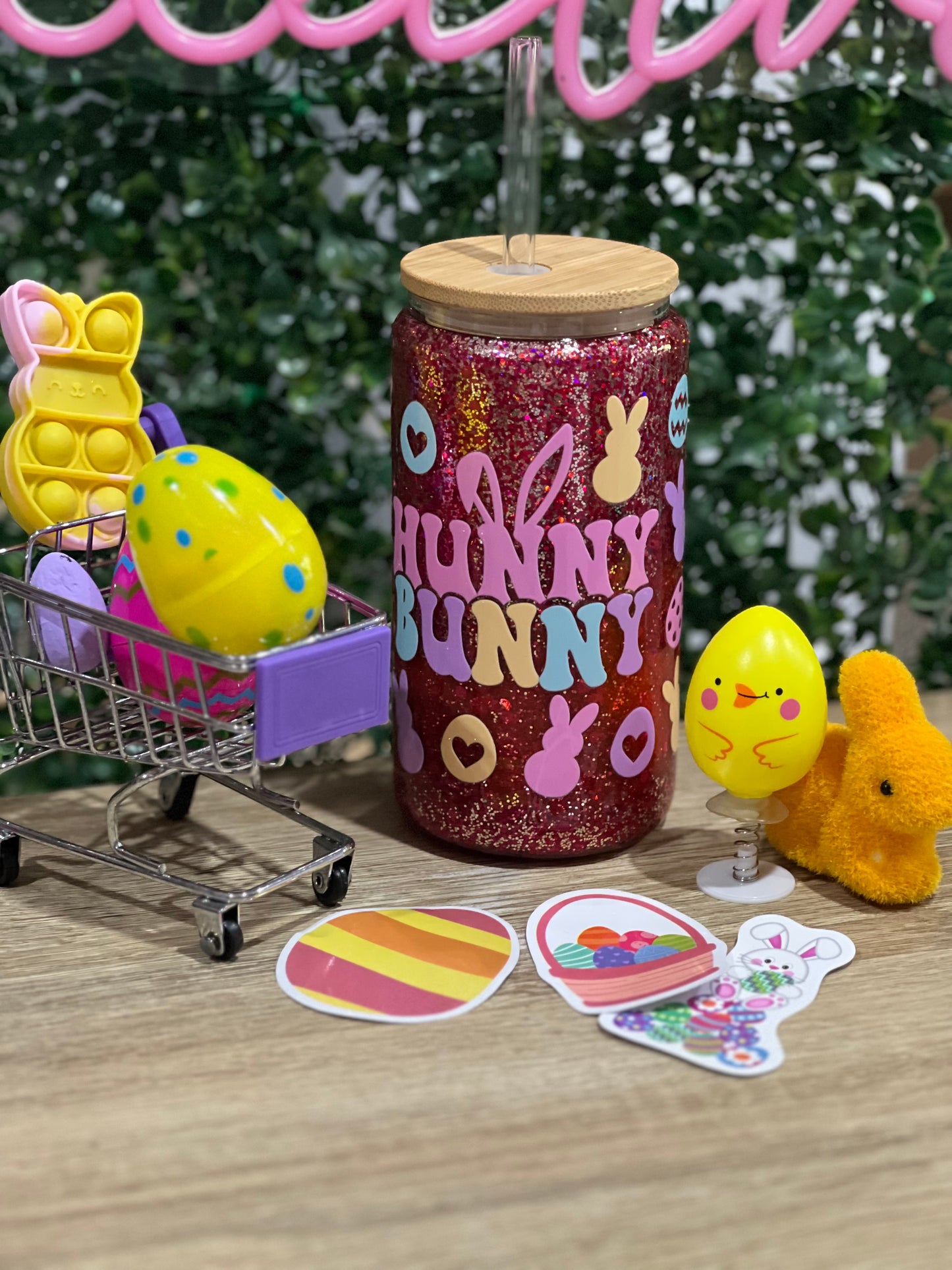 16oz Glass Easter Snow Globe Tumbler