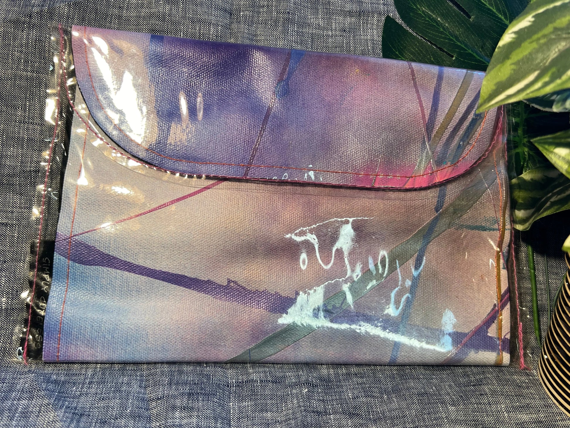 𝑀𝑒𝑑𝑖𝑢𝑚 𝐶𝑎𝑛𝑣𝑎𝑠 𝐶𝑙𝑢𝑡𝑐ℎ Simply Cuteness - Jewellery & Clutches