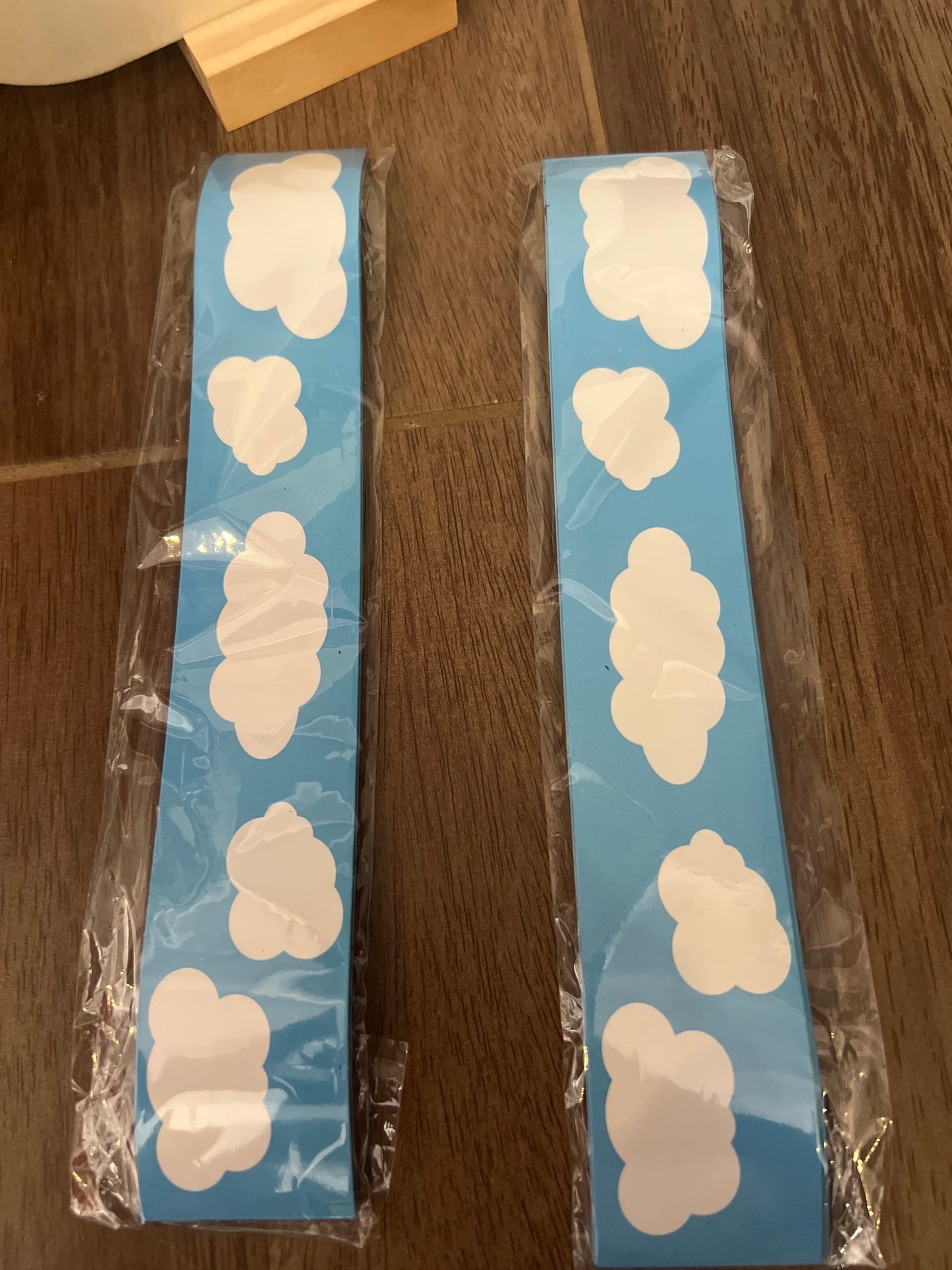 Cloud white board borders